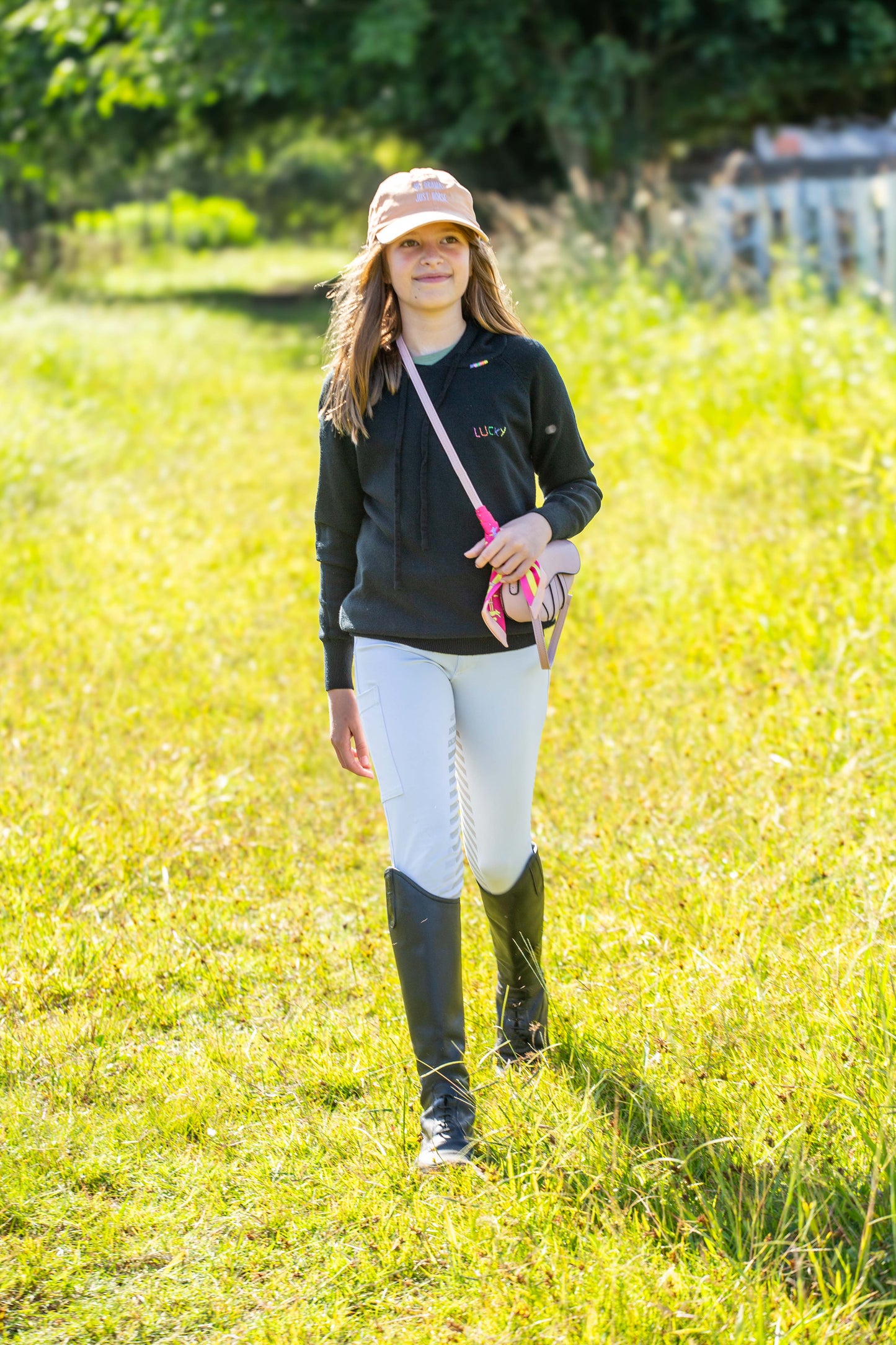 Pullover com capuz lucky ferradura